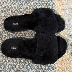 UGG Women's Midnight Black Cozette slippers/Size-7-NWOT